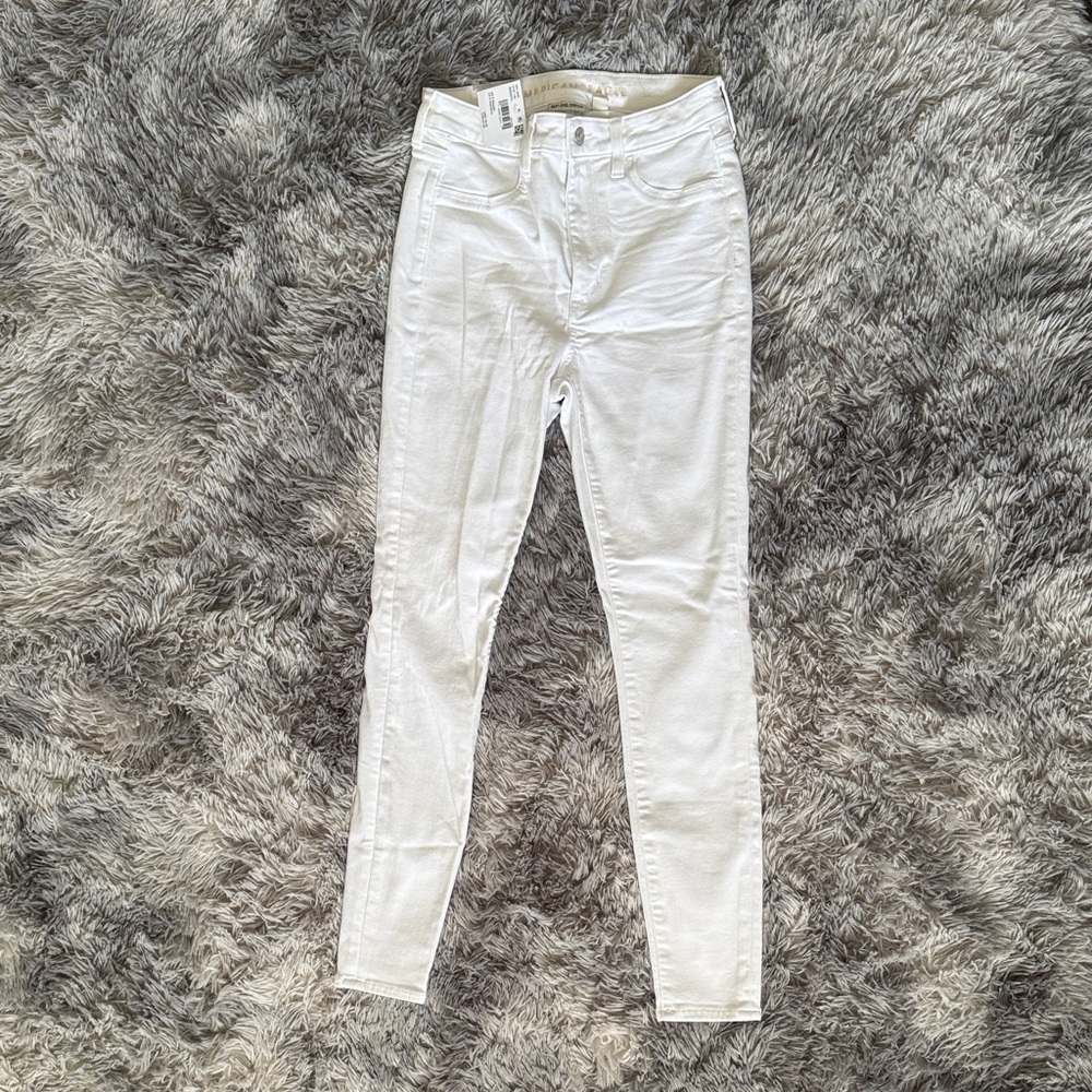 American Eagle Outfitters Women's white Skinny Jeans size 6